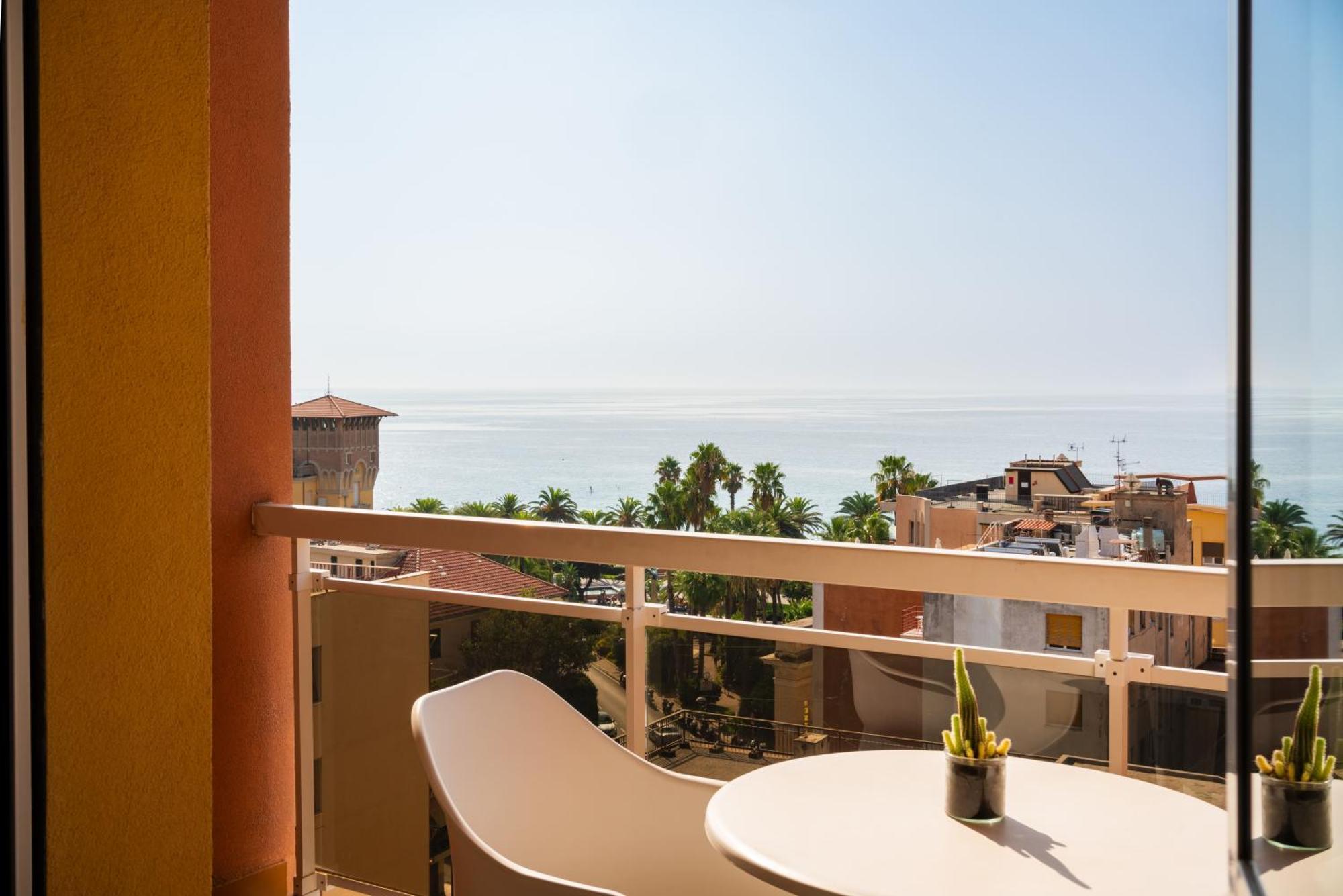 Hotel Careni Villa Italia フィナーレ・リーグレ エクステリア 写真