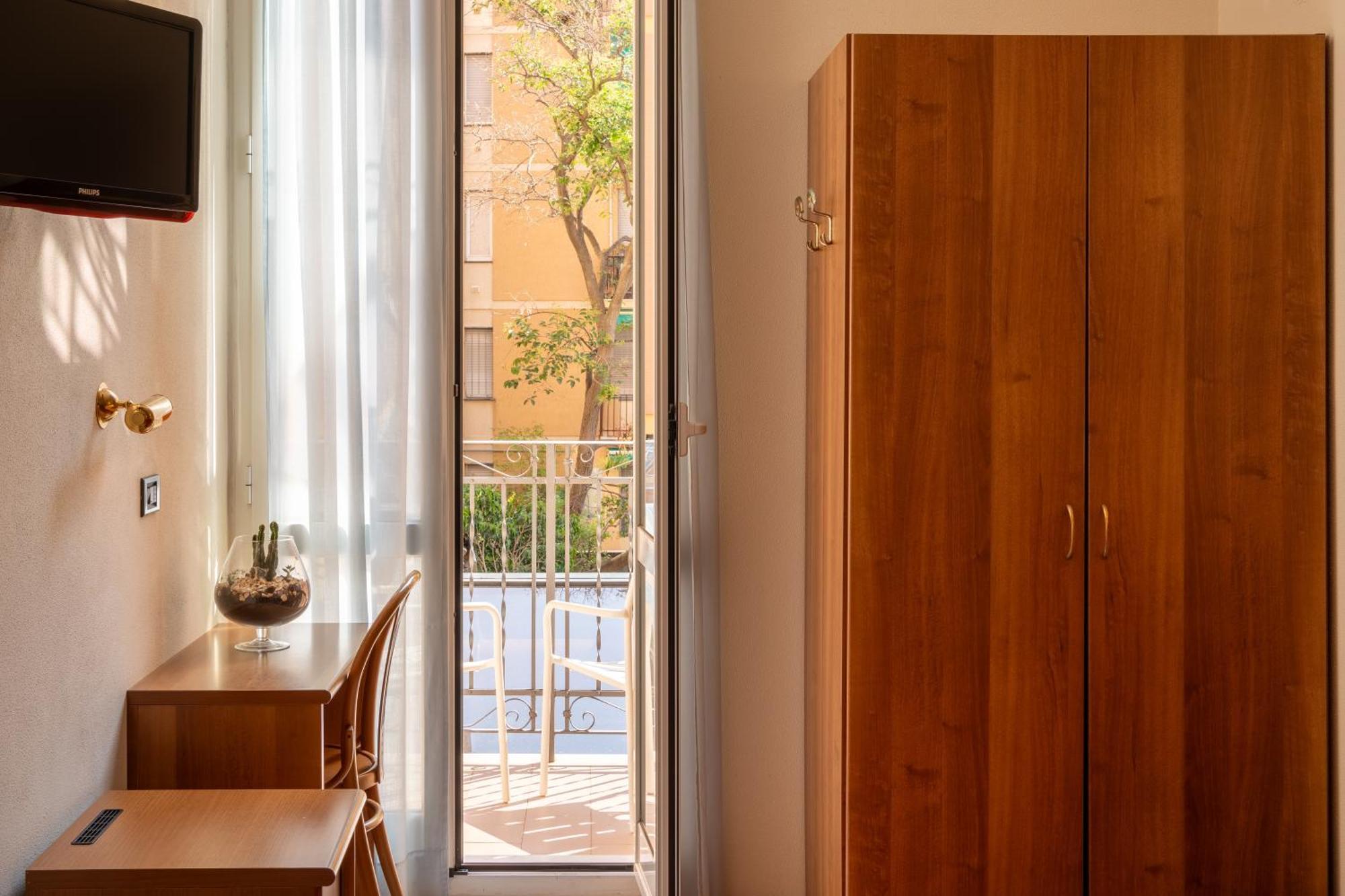 Hotel Careni Villa Italia フィナーレ・リーグレ エクステリア 写真