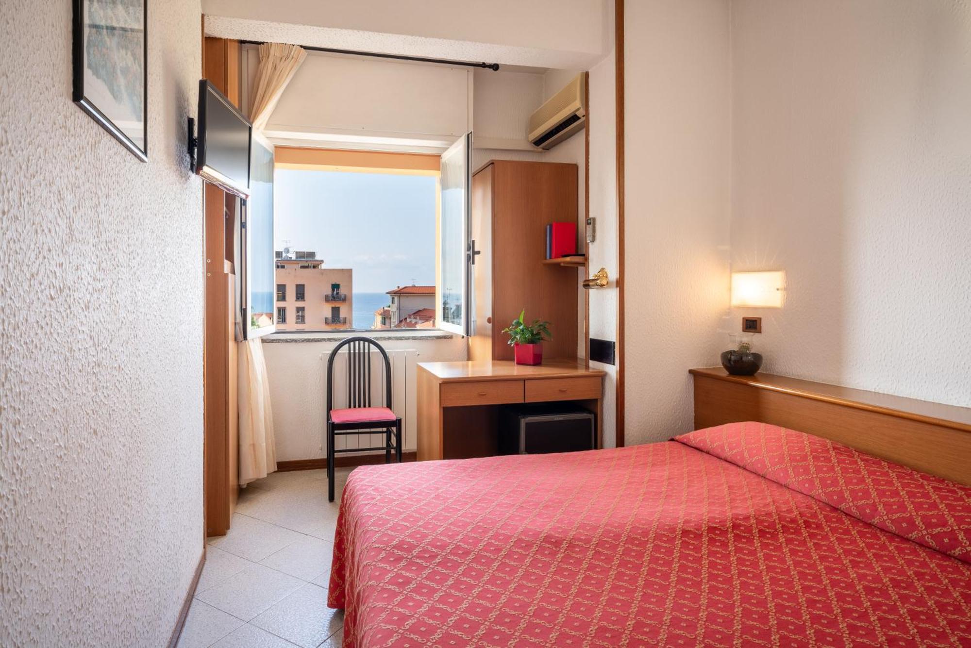 Hotel Careni Villa Italia フィナーレ・リーグレ エクステリア 写真