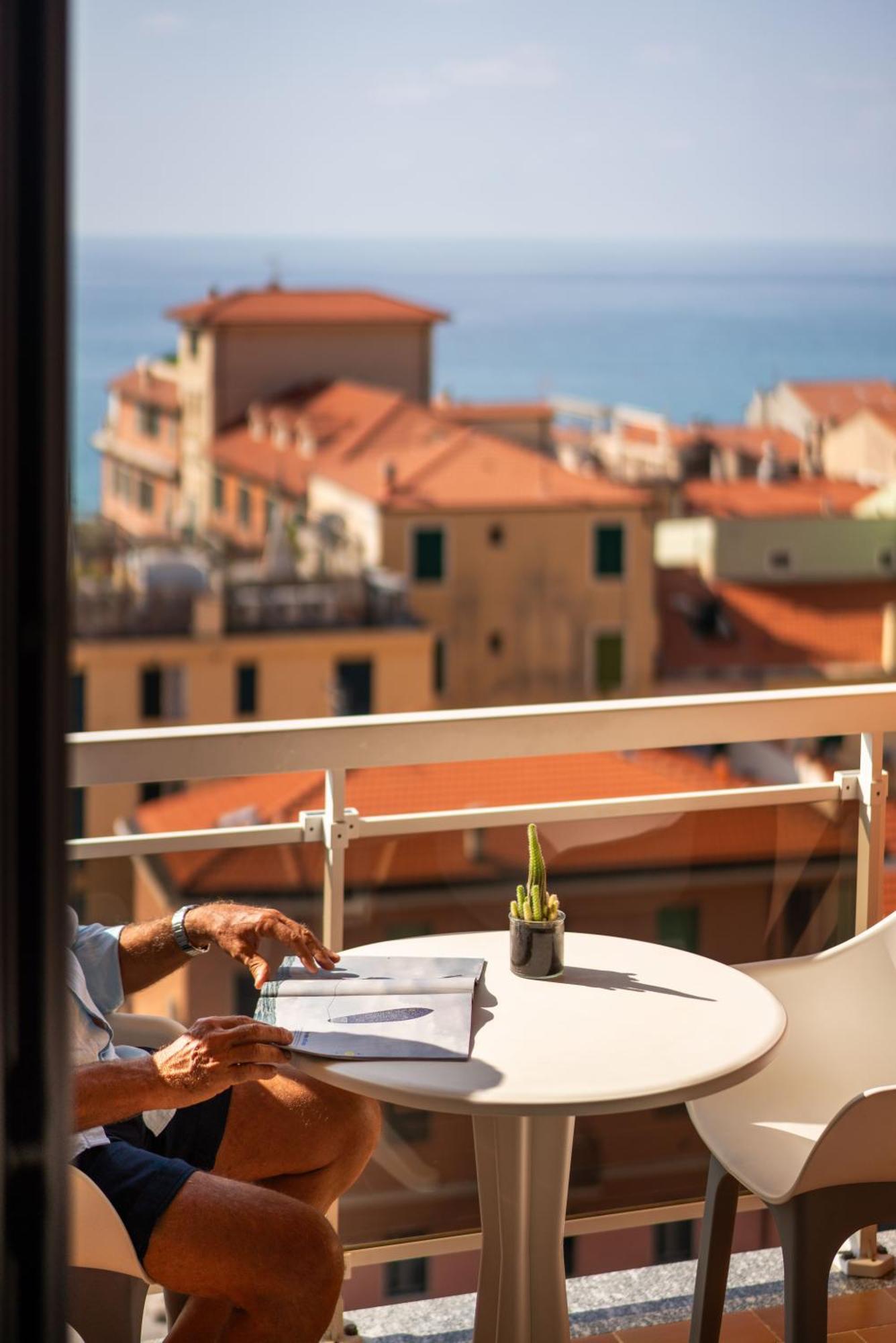 Hotel Careni Villa Italia フィナーレ・リーグレ エクステリア 写真